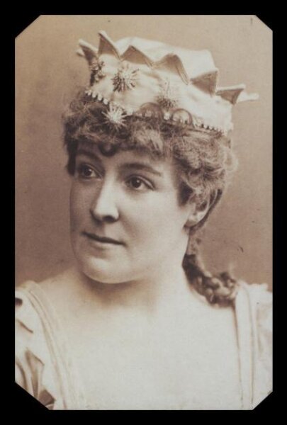 London Stereoscopic and Photographic Company, Guy Little Theatrical Photograph