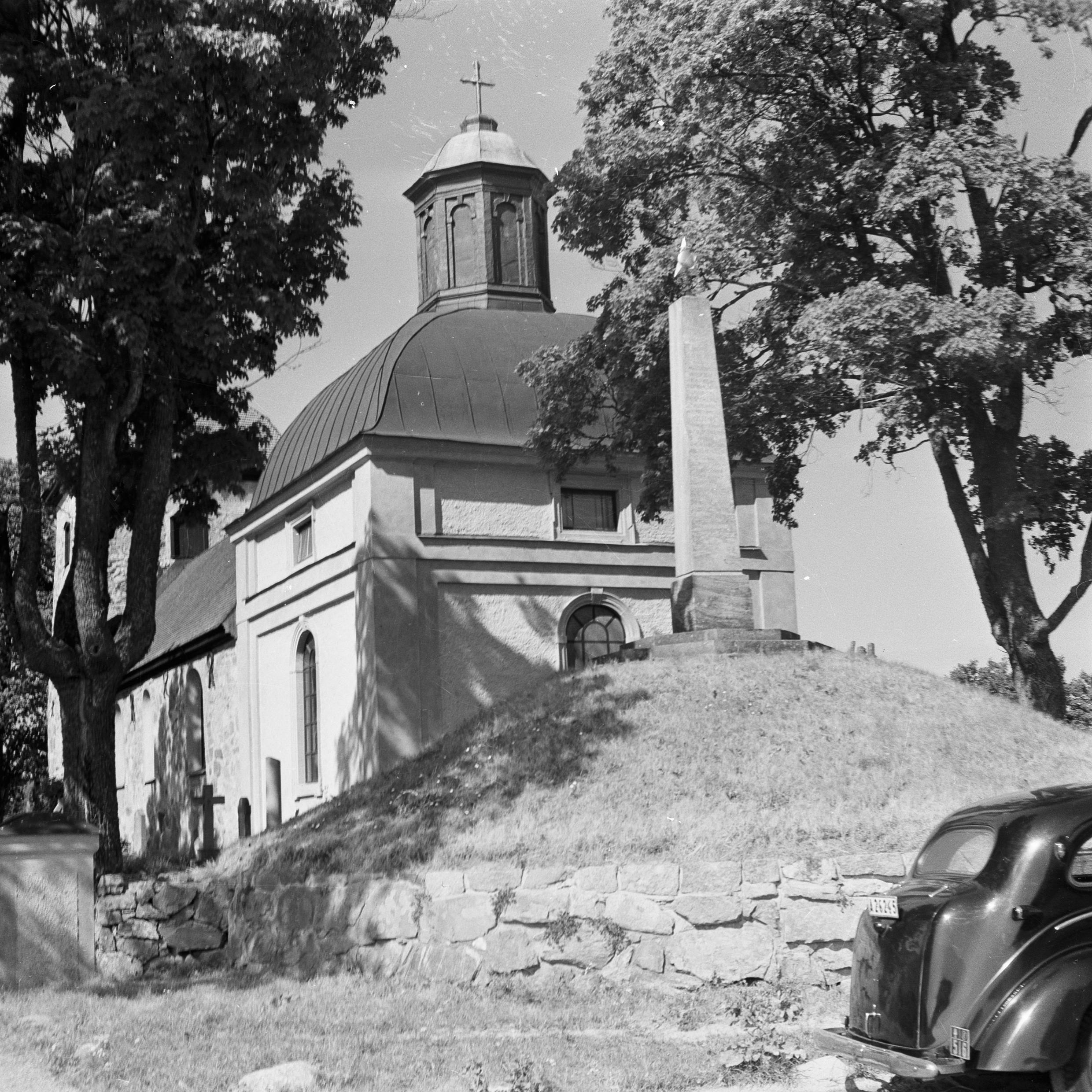 Nils Lagergren, Lovö kyrka