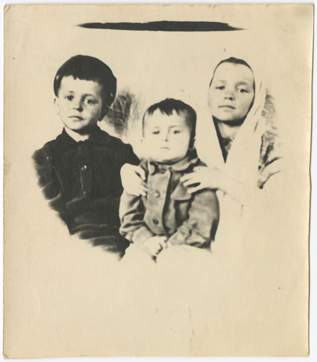 Nežinomas autorius, Zinos Mačytės-Chromovos vaikai