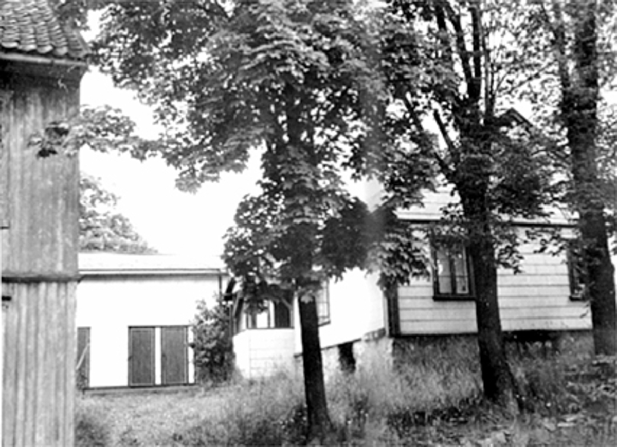 Anno Domkirkeodden, EKSTERIØR, GRØNNEGATA 91, "RILLA PLATEBAR" HOLDT TIL HER I 1981.