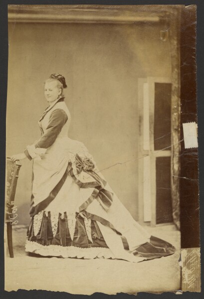Unknown, [Fashion study of woman]