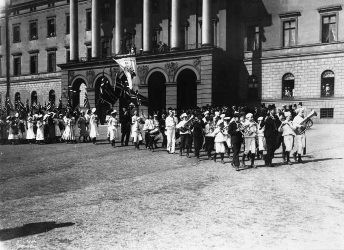Anders Beer Wilse, 17. mai