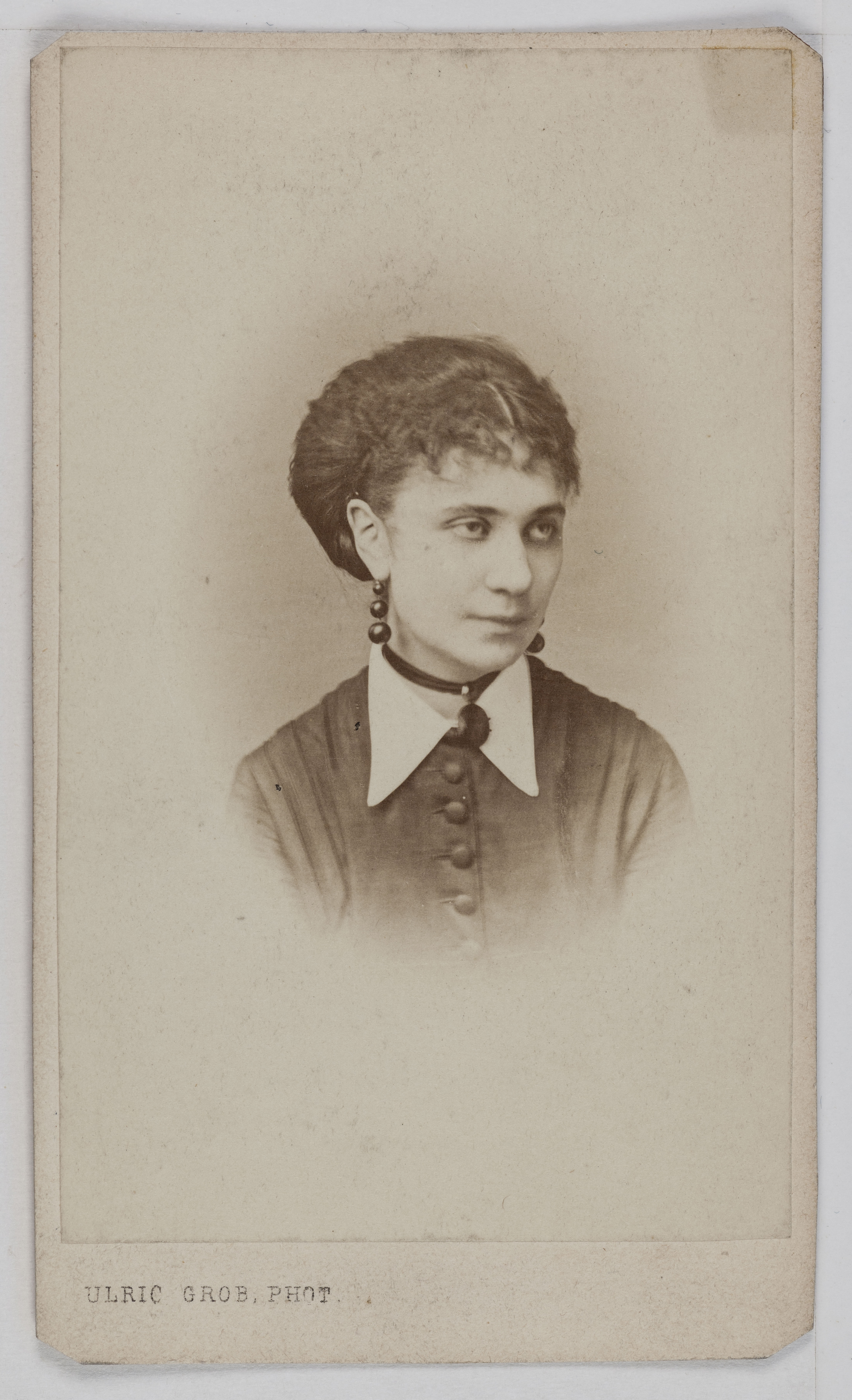 Ulric Grob, Portrait de Marie Julie Vannoy (-1889), fille de l'acteur Henry Vannoy (1819-1889), actrice de théâtre.