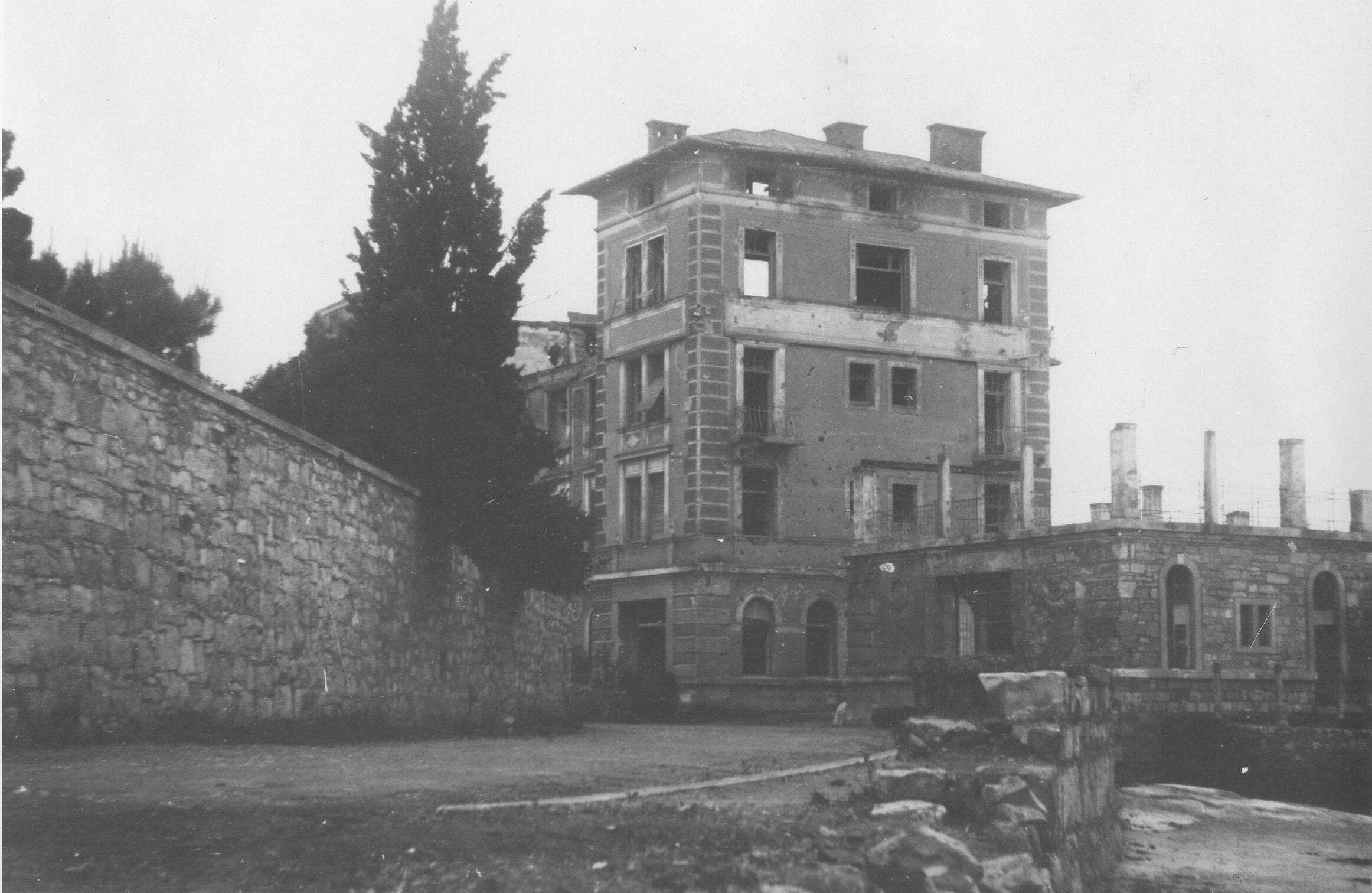 Branko Fučić, Poreč, hotel Riviera, pogled za sapadne strane