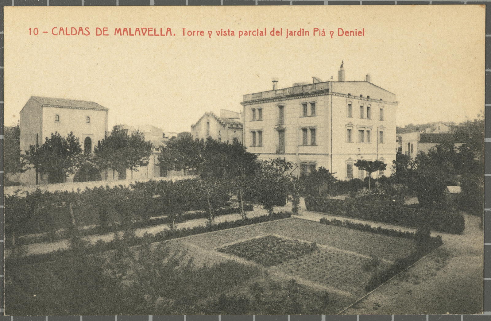 Josep Thomas Bigas, 10 - CALDAS OF MALAVELLA. Tower and partial view of the garden Plá y Deniel