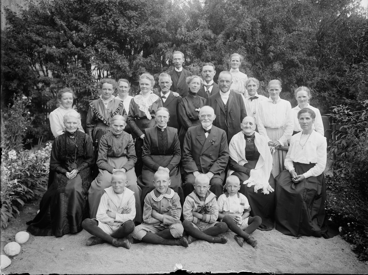 Skötsner-Edhlund, Grupporträtt, Östhammar, Uppland