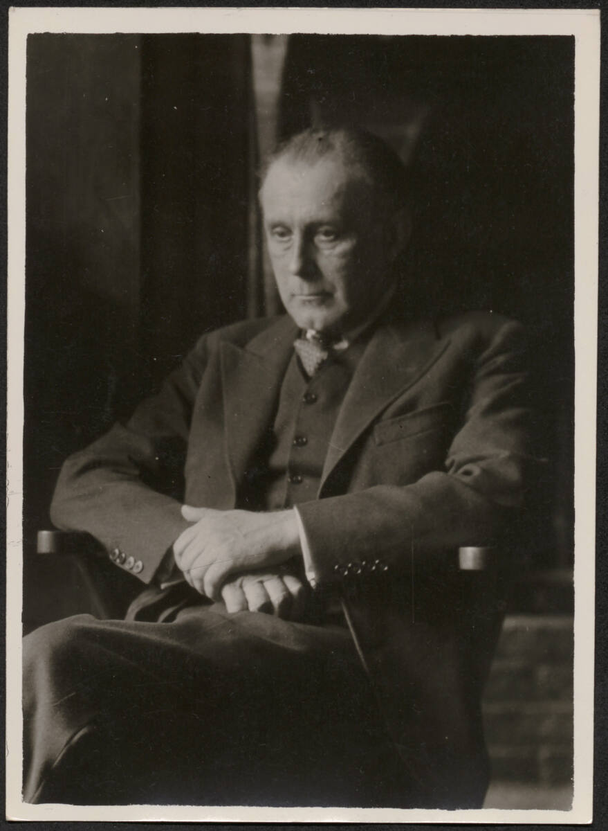 Anonym, Adolf Loos