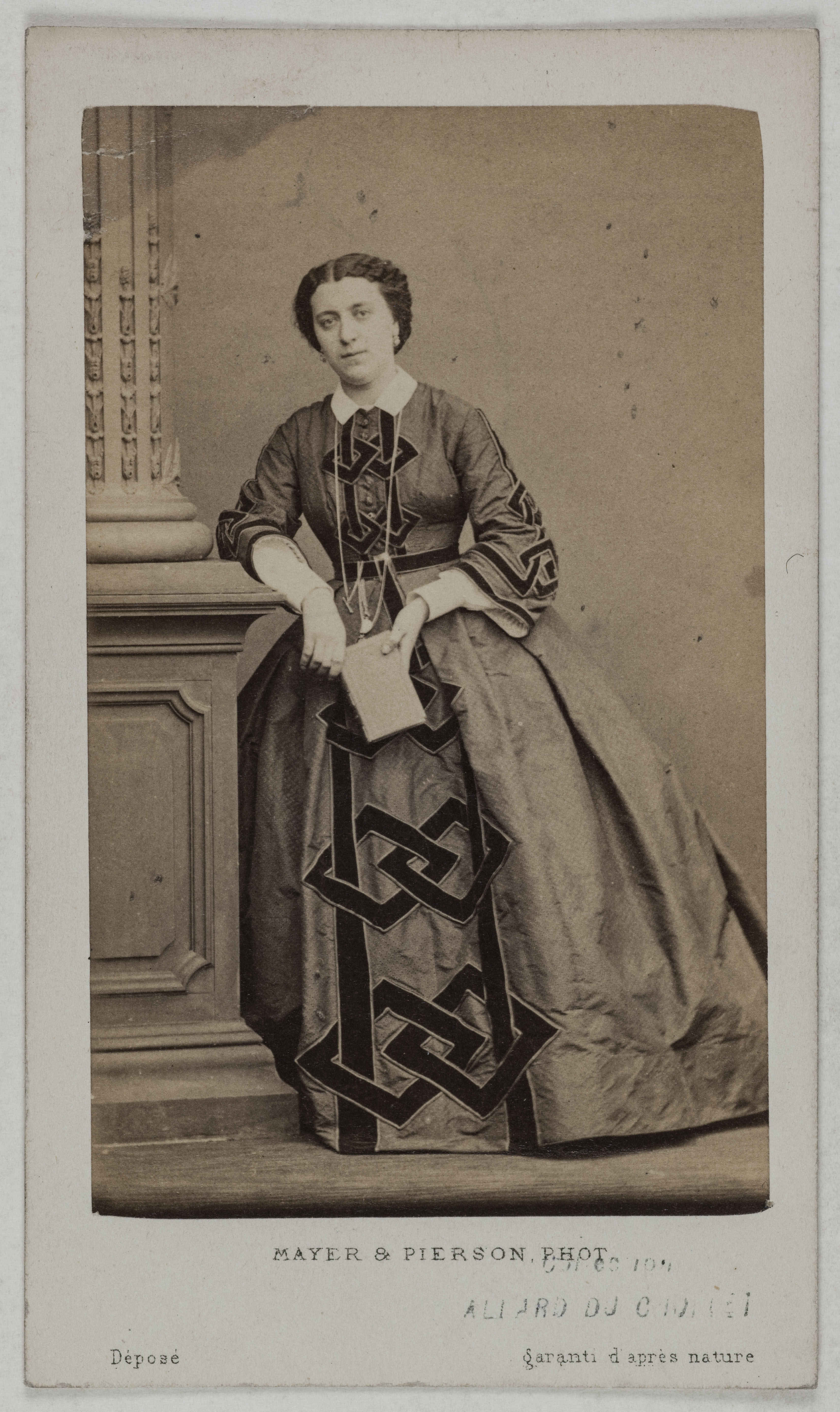 Mayer Frères et Pierson, Portrait de Devoyod Elise, (1838-19..), (tragédienne)