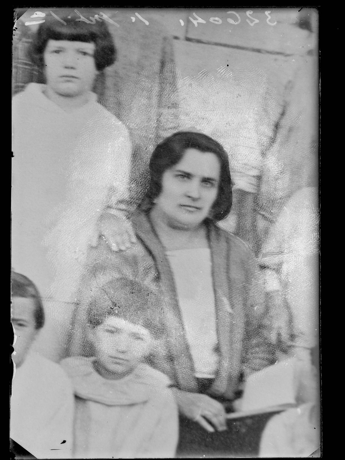 Desconegut, [Group Portrait]