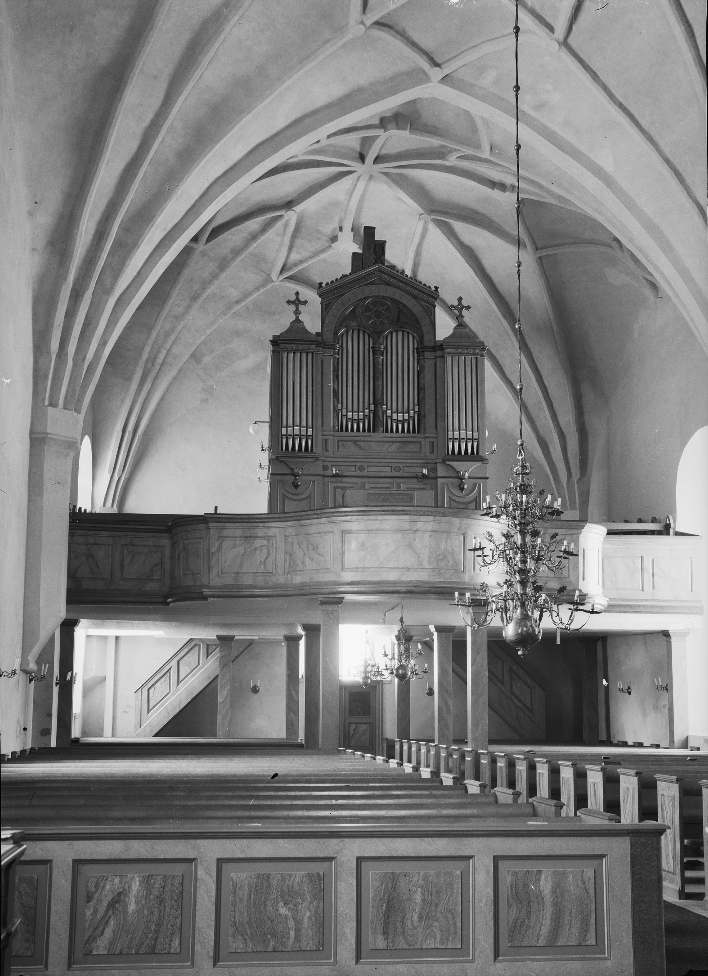 Bertil Berthelson, Möklinta kyrka