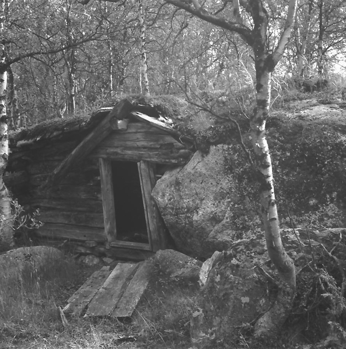 Per Magne Grue, Gammel slåttebu i Kjurrudalen, Os.