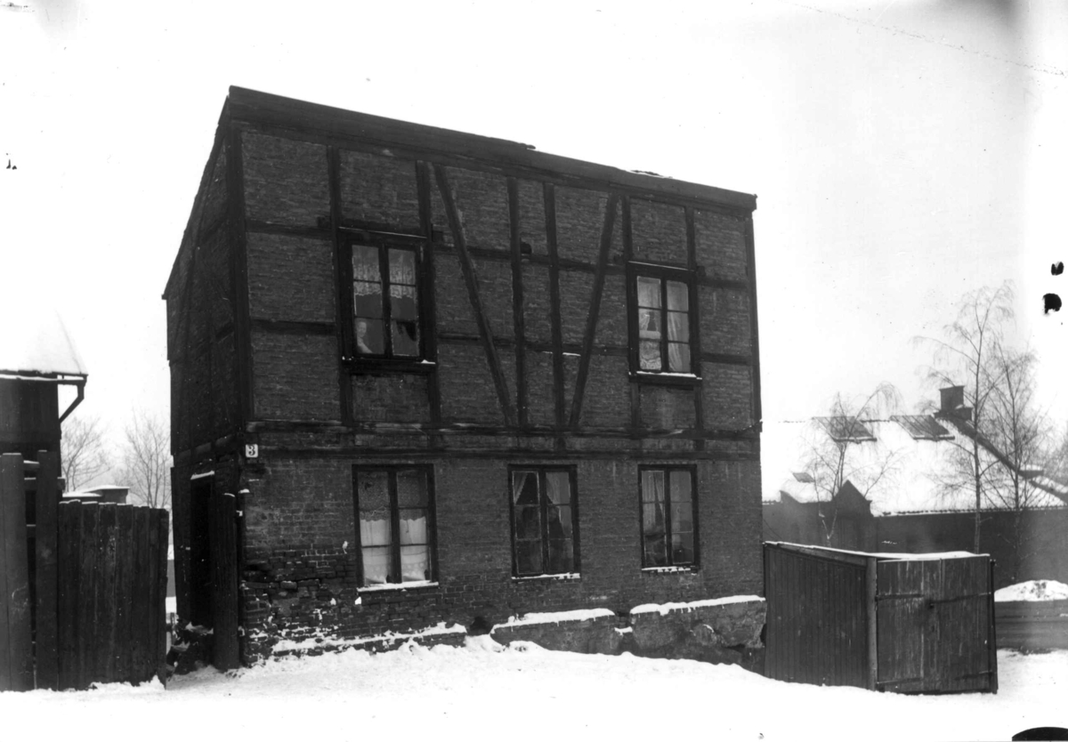 Nanna Broch, Bolighus, murt bindingsverk, muligens Kampen, Oslo. Jfr. NF.13400-056. Fra boliginspektør Nanna Brochs boligundersøkelser i Oslo 1920-årene.