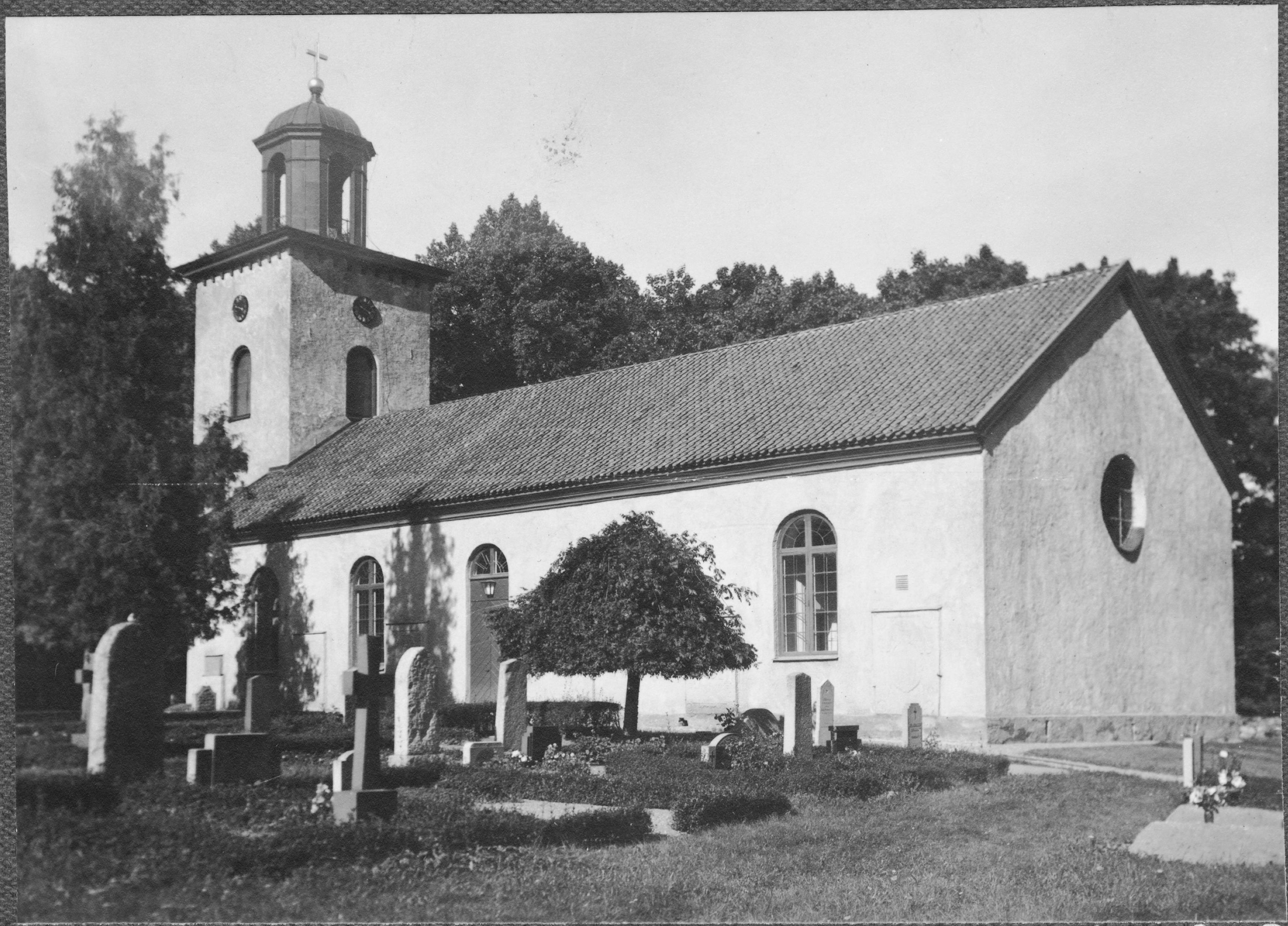 Adolf Niklasson, Tuns kyrka