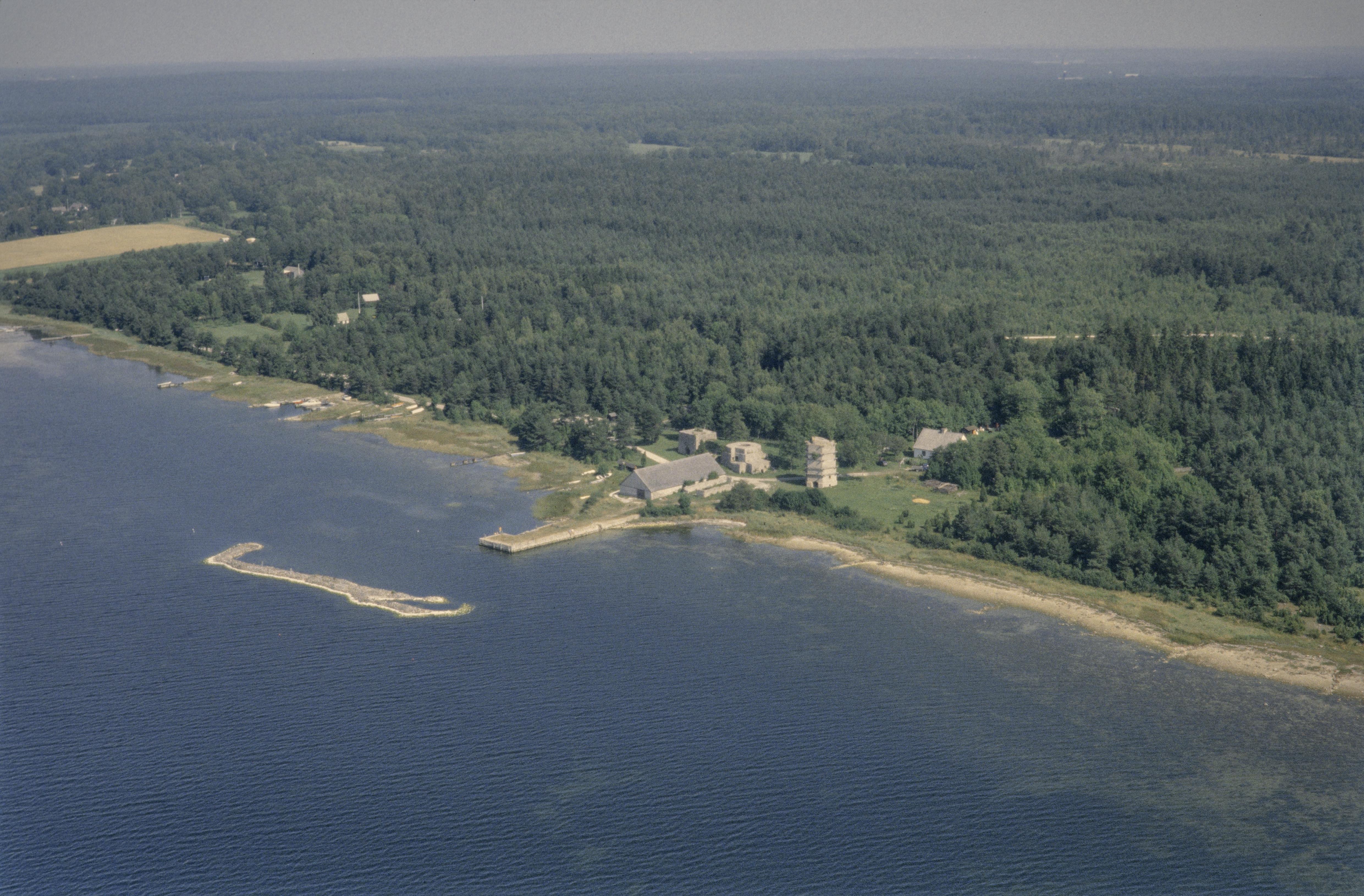 Jan Norrman, Lärbro 567:1-6