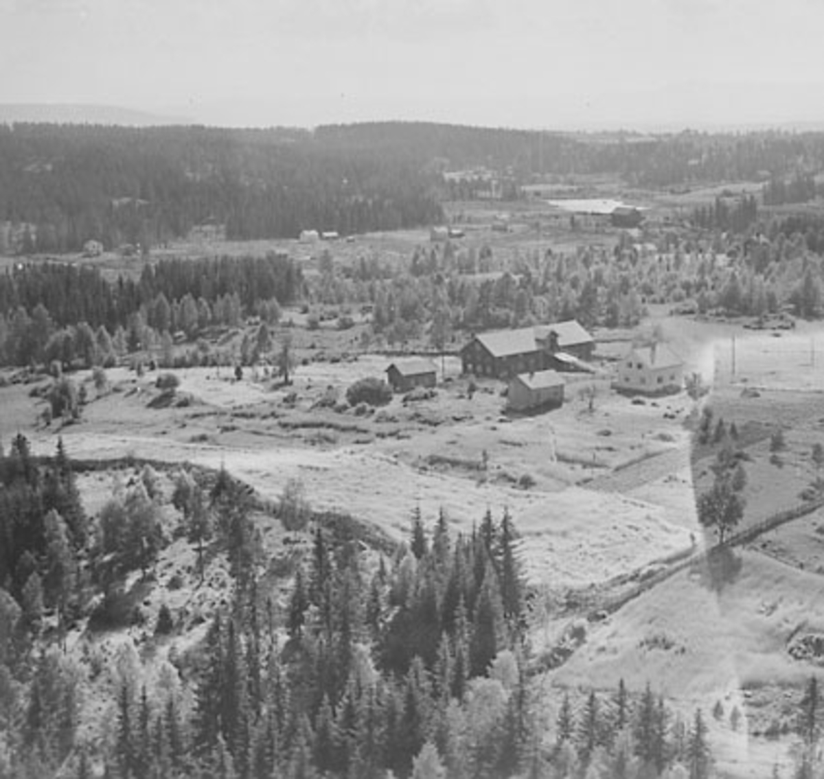 Widerøes Flyveselskap A/S, FLYFOTO HØGÅSEN, HOGGAASEN, ÅSVANG