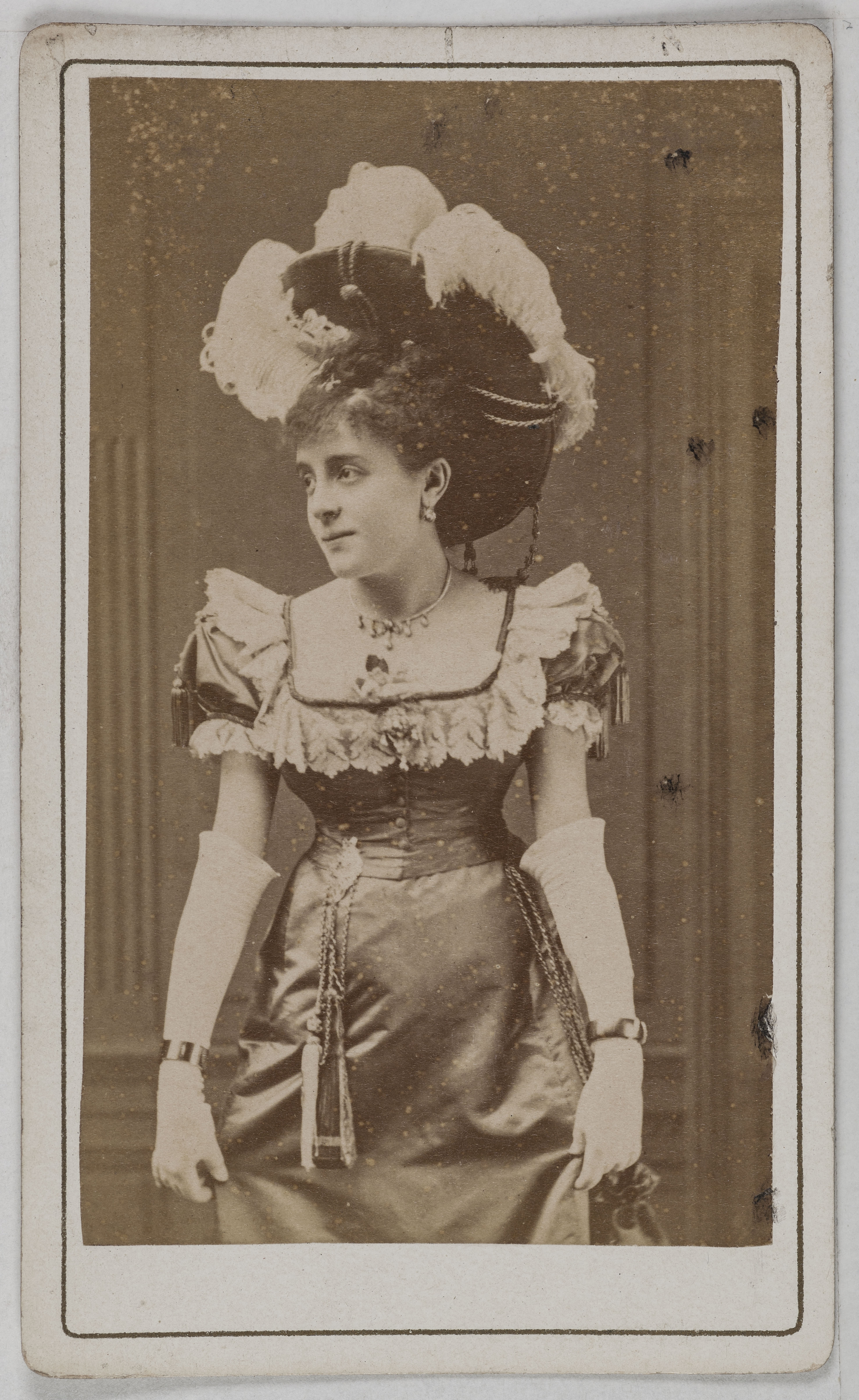 Gaston & Mathieu, Portrait d'Anna Judic (Anna Marie Louise Damiens, épouse Israël, dite), (1850-1911), (cantatrice, actrice)