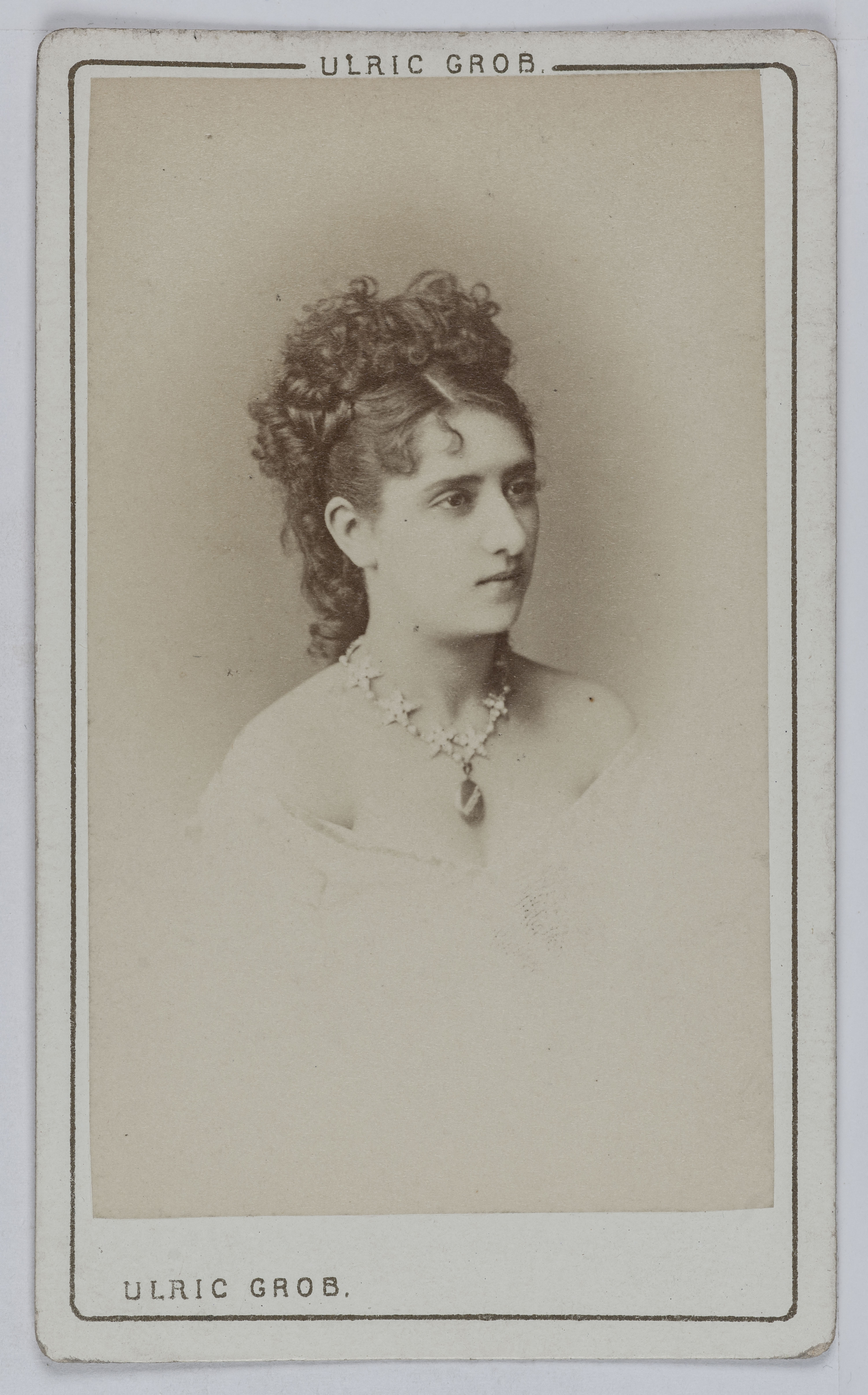 Ulric Grob, Portrait d'Alice Roch, danseuse au Théâtre de la Gaîté et au Théâtre du Châtelet en 1875.