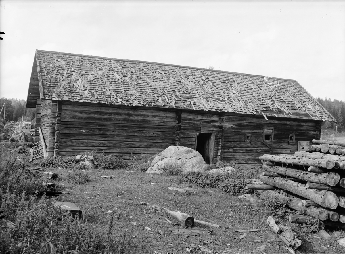 Paul Sandberg, Lada, svinhus och fähus - ägare Holmens Bruk, Björksätra, Edsbro socken, Uppland 1936