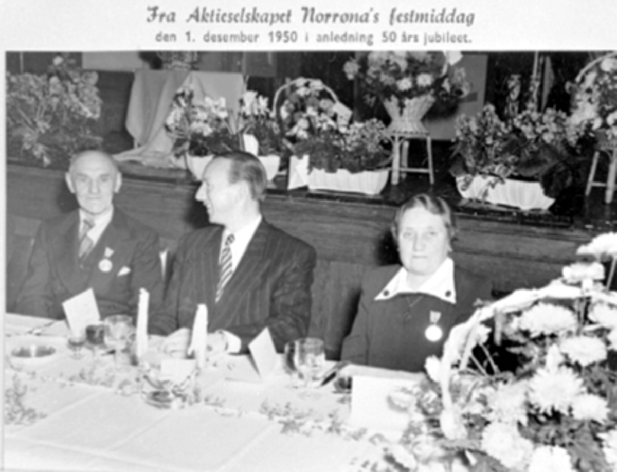 Anno Domkirkeodden, JOHS. ANDERSEN, MARGRETHE ANDERSEN, TOR BAKKE, NORRØNA SKOFABRIKKAktieselskapet Norrønas festmiddag, 50 årsjubilee.