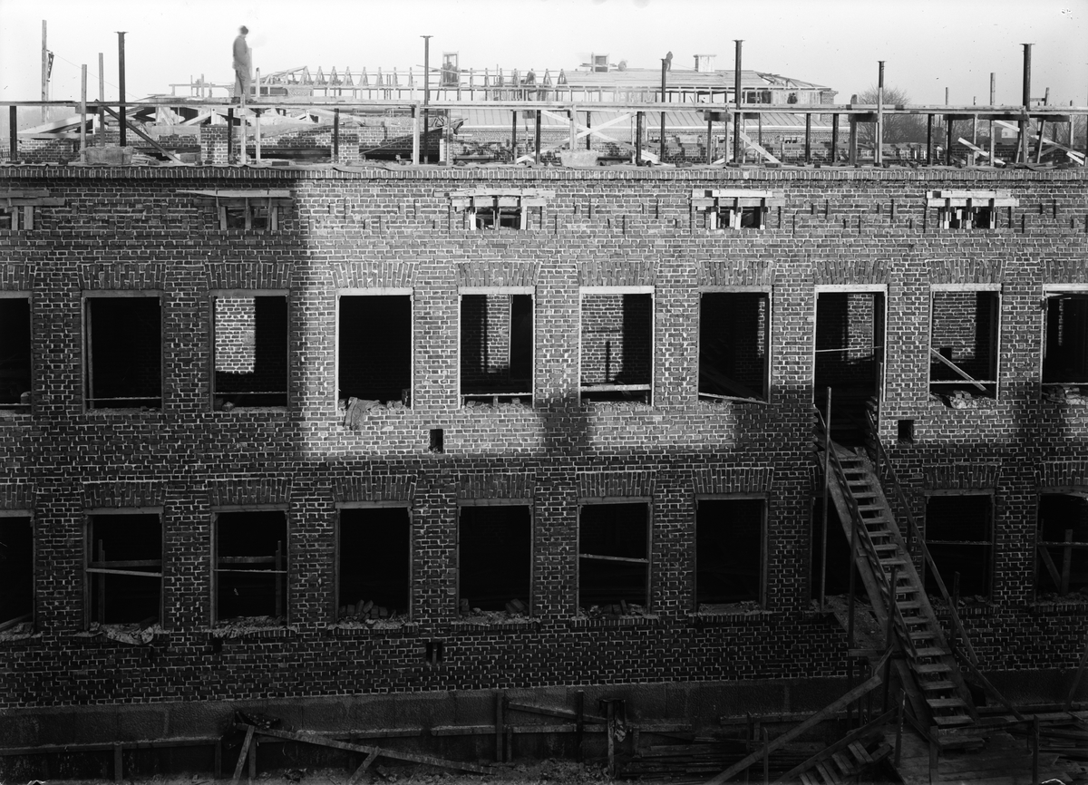 Paul Sandberg, Vaksalaskolan under uppförande, Fålhagen, Uppsala 1925 - 1927