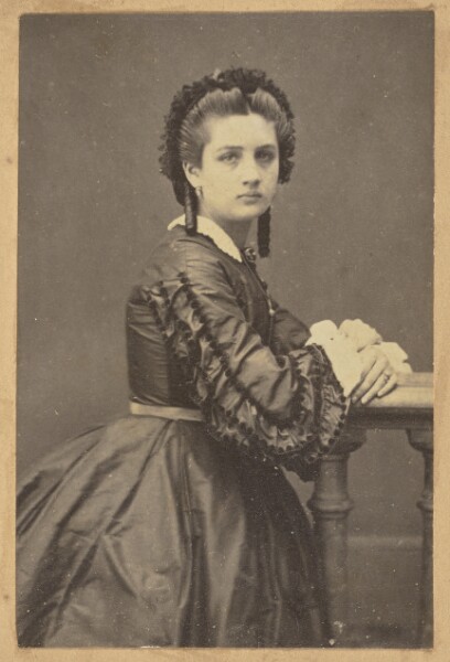 Unknown, [Portrait of a woman]
