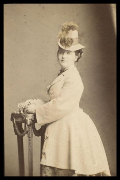 London Stereoscopic and Photographic Company, Guy Little Theatrical Photograph