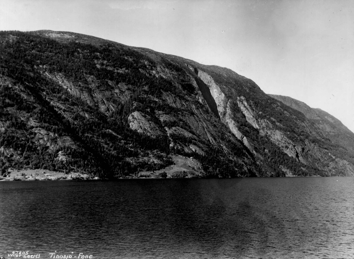 Anders Beer Wilse, Landskap ved innsjøen Tinnsjø.