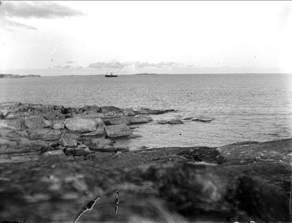 August Fredrik Schagerström, Vy över Grönskär från Kniphalsen, Stockholms skärgård augusti 1927