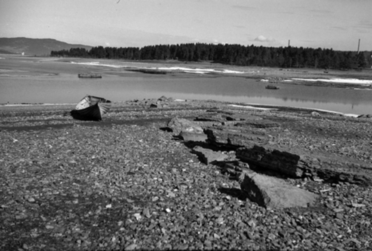 Toralv Bleken-Nilssen, ROSENLUNDVIKA, Domkirkeodden. HDH. 103. BRYGGE. FUNDAMENT. Middelalderbrygga.