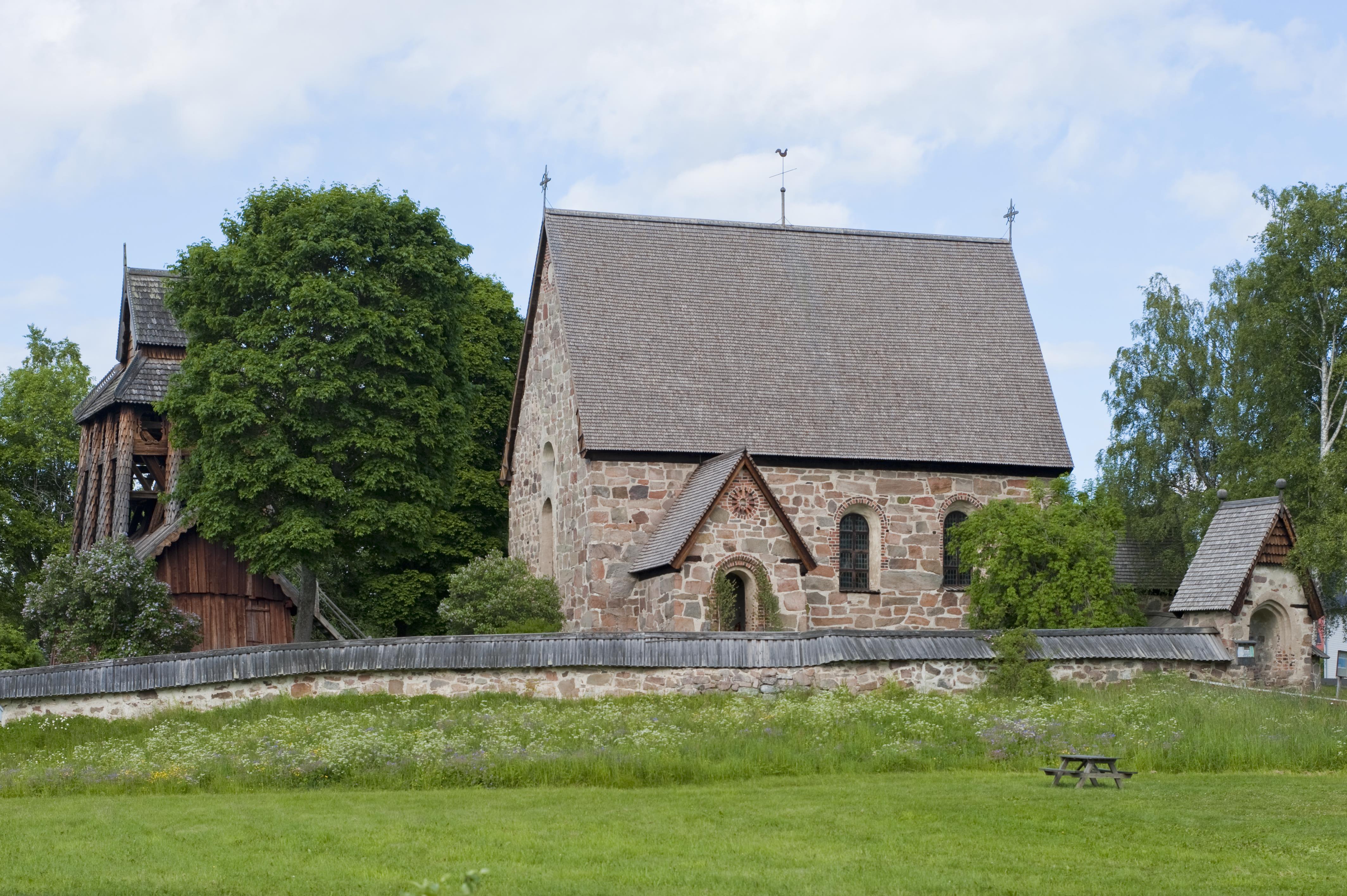 Bengt A Lundberg, SÖDERHAMN TRÖNÖ PRÄSTBOL 2:2
