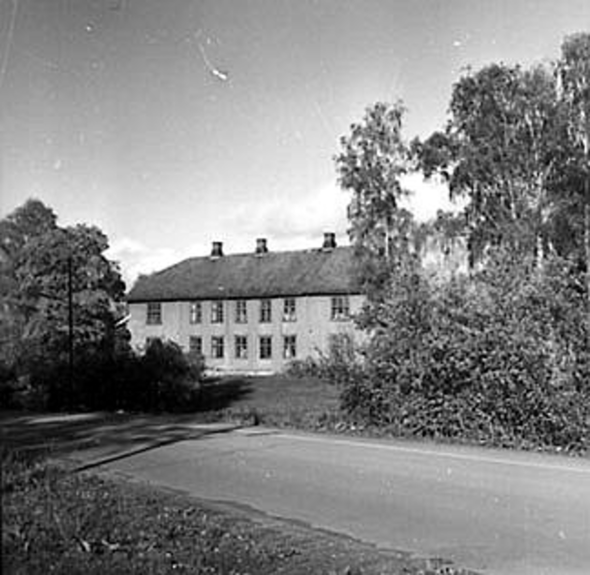 Anno Domkirkeodden, EKSTERIØR: SANDERUD SYKEHUS, SJUKEHUS