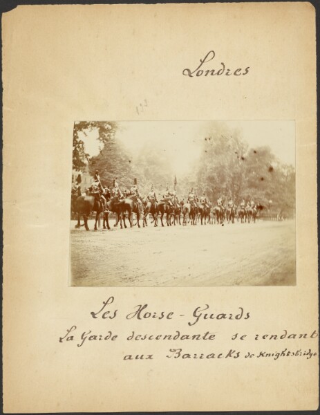 Unknown, [Horse Guards returning to barracks]