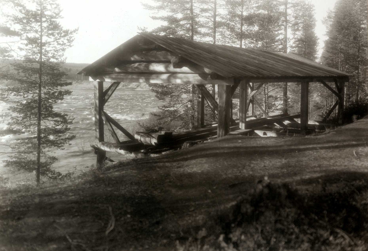 Gisle Midttun, Hanestad, Rendalen, Nord-Østerdal, Hedmark. Oppgangssag. Nå på Glomdalsmuseet.