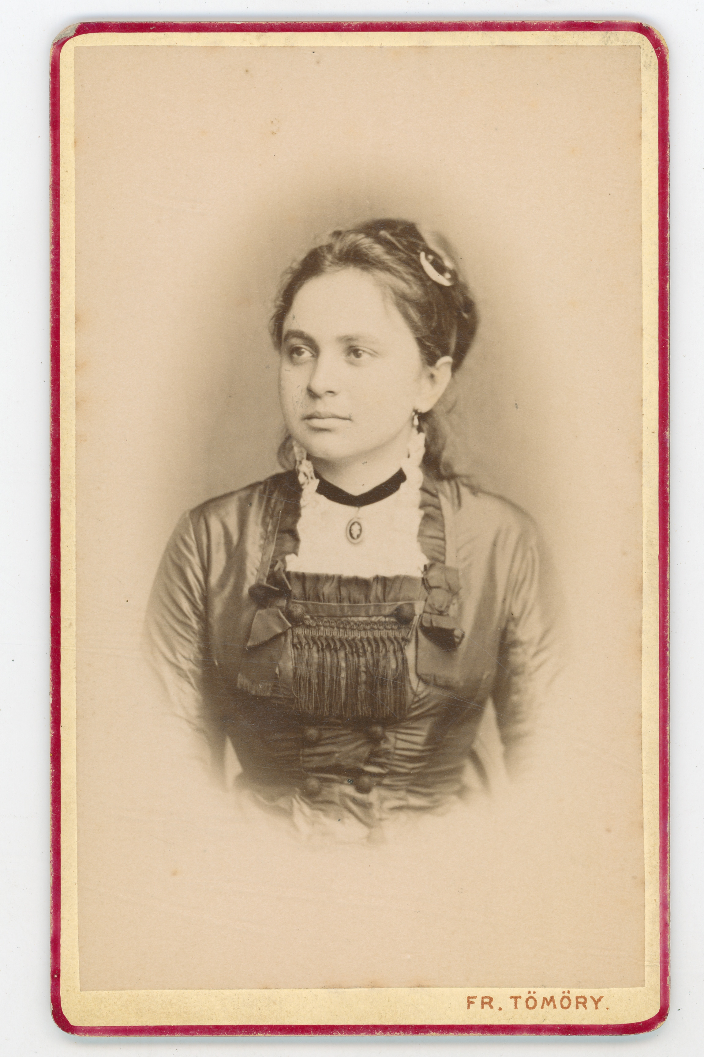 F. Tömöry, Portret nepoznate djevojke
