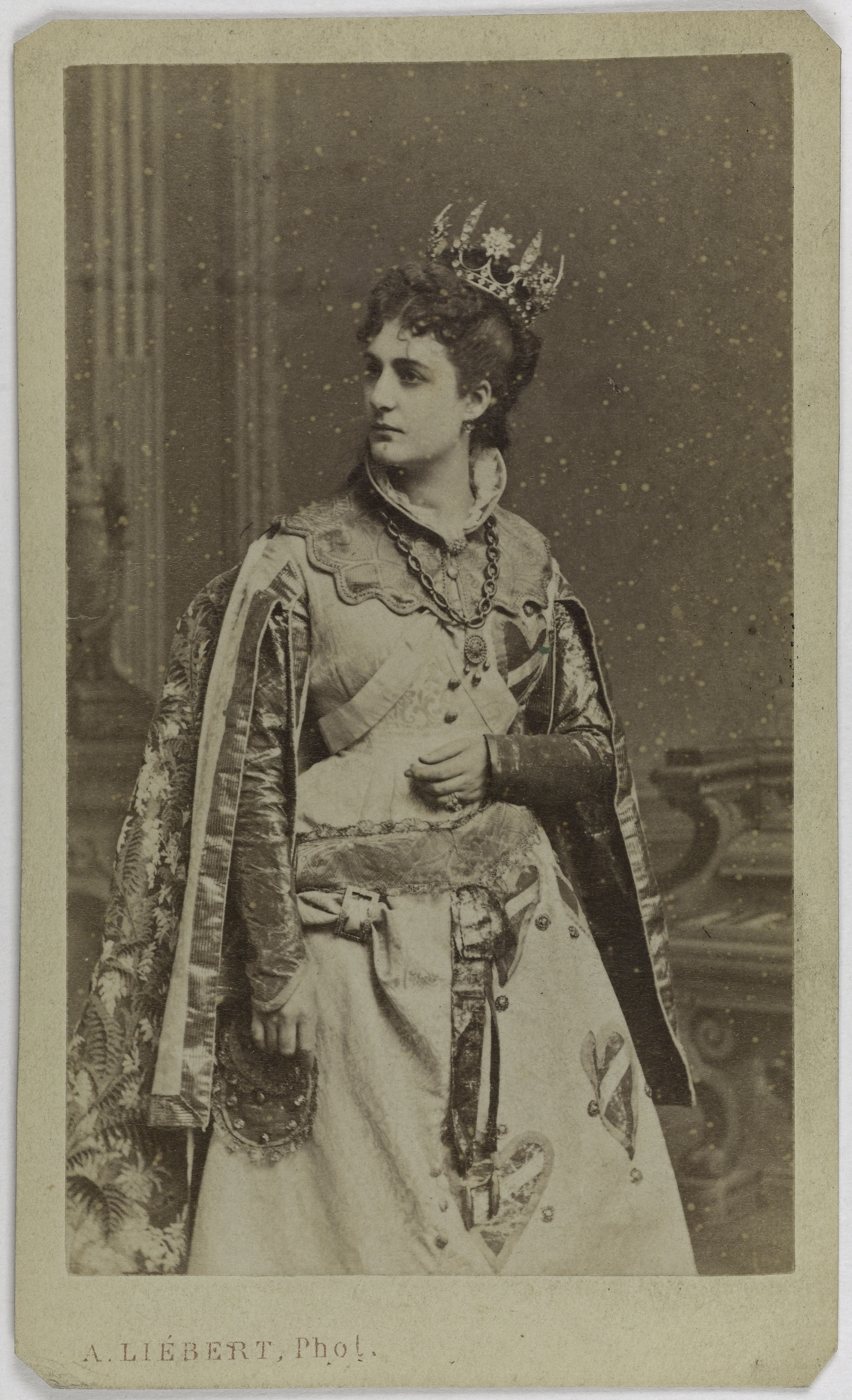 Alphonse Liébert, Portrait de Perret Berthe, (1847- après 1910), (actrice, chanteuse ?)