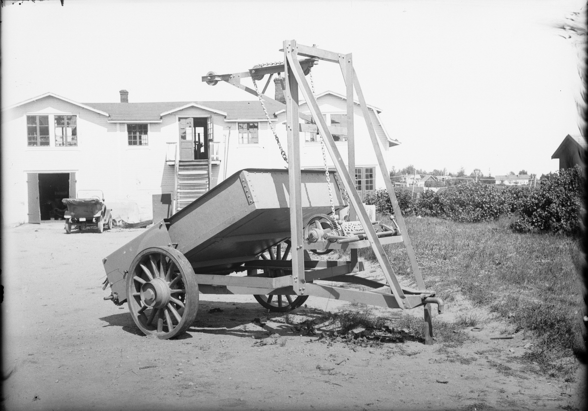 Per Elis Edhlund, Östhammars bilcentral - "tippanordning på flakvagn", Östhammar, Uppland