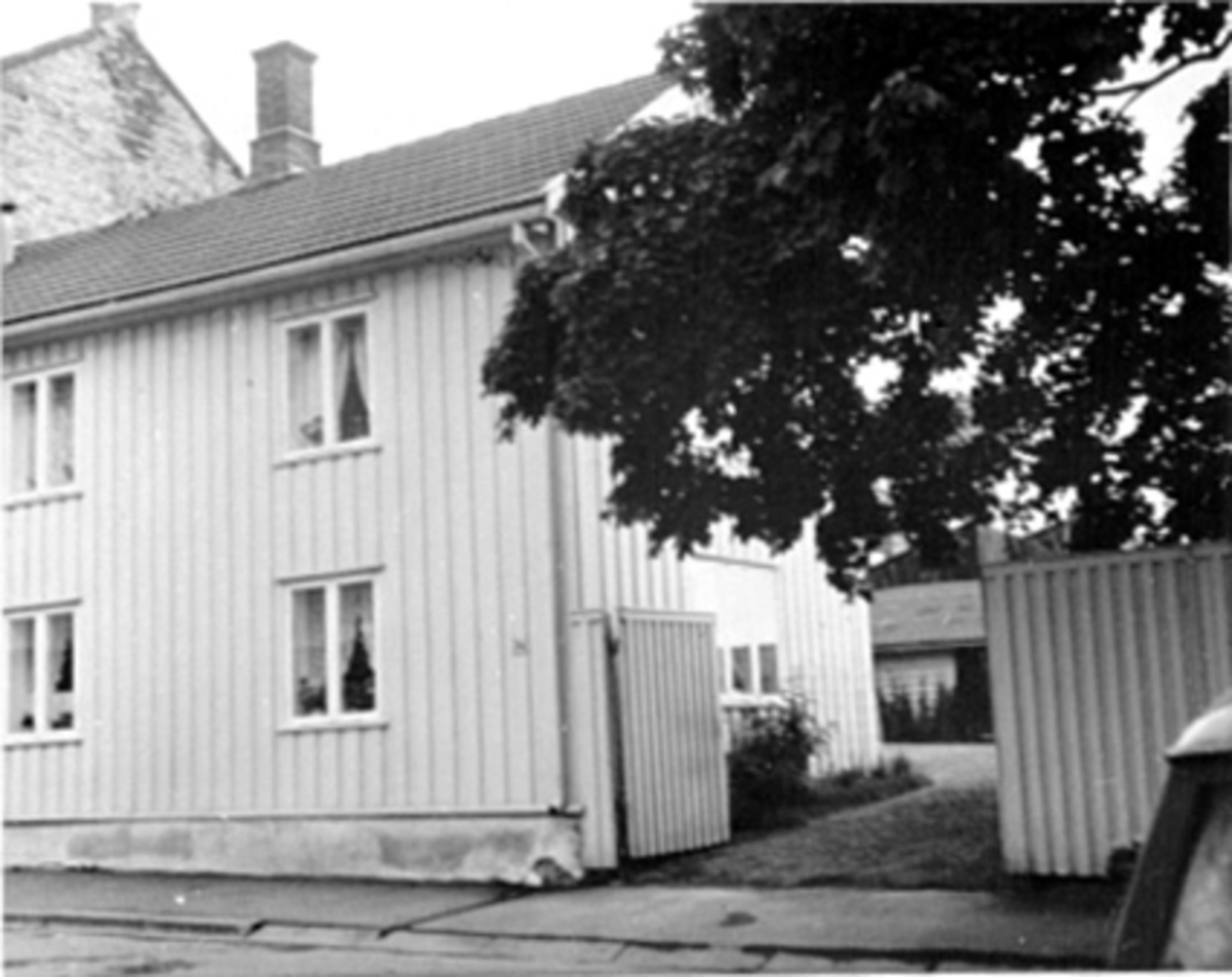 Anno Domkirkeodden, EKSTERIØR, ØSTREGATE 24