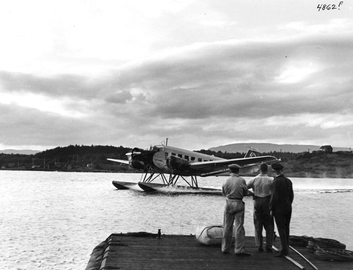 Anders Beer Wilse, Fly