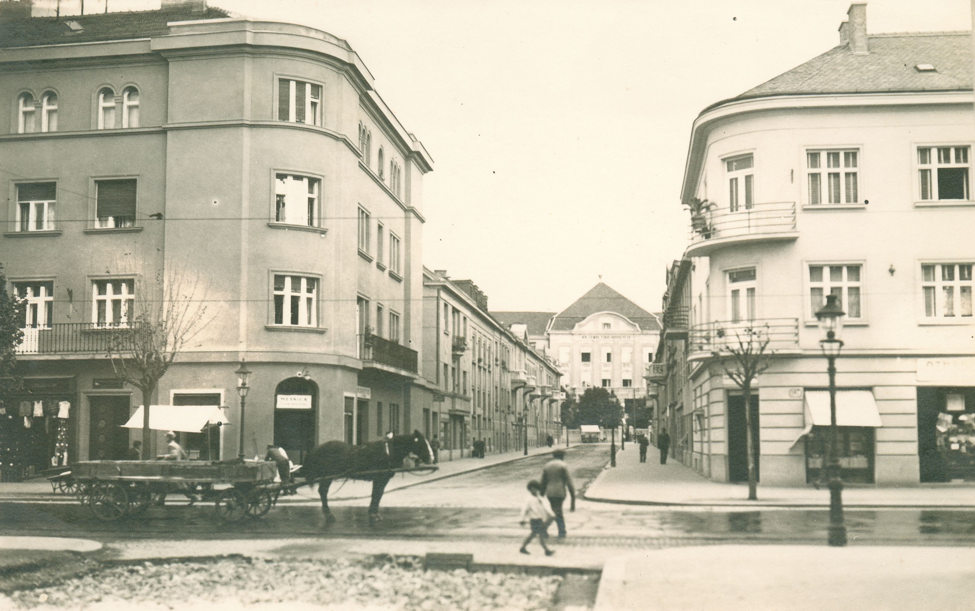 Vladimir Horvat, Zagreb (Kamaufova ulica) - Potez prema rodilištu