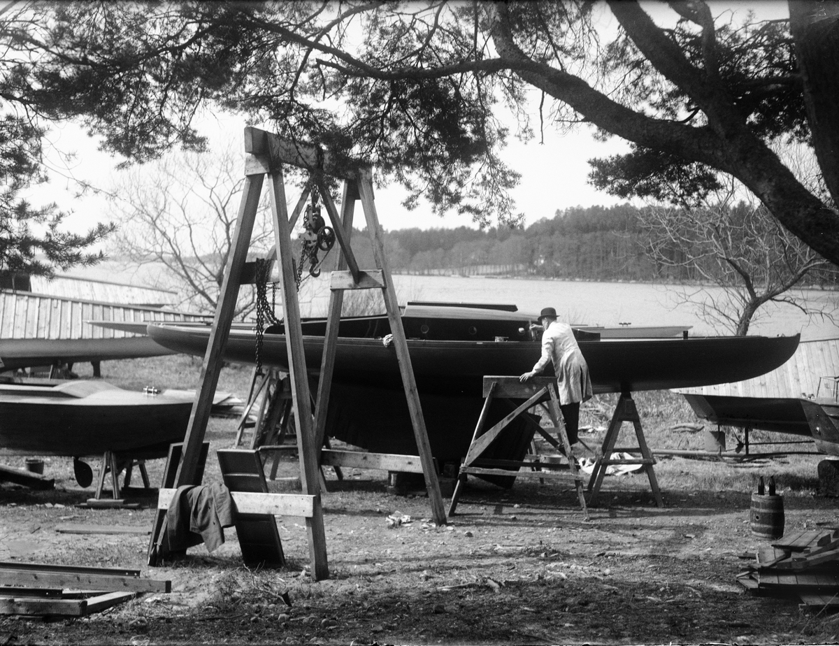 Paul Sandberg, Fotografen Paul Sandbergs segelbåt Ninette på Uppsala Segelsällskaps varv vid Flottsund utanför Uppsala