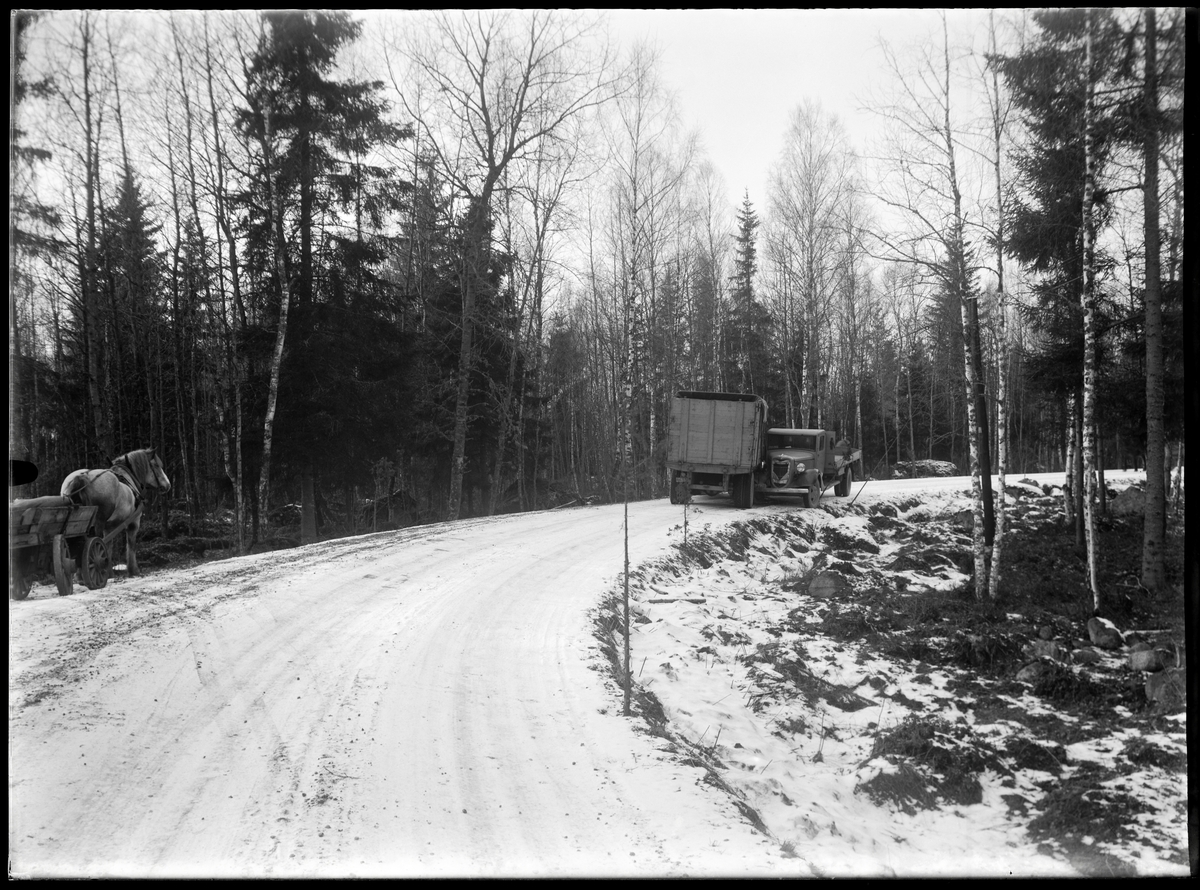 Joel Bengtsson, Landsväg i Karlsborgs kommun