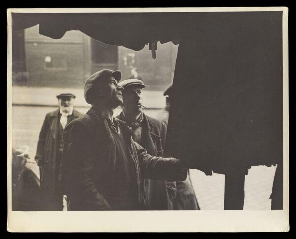 Hardy, Bert, LIFE IN THE ELEPHANT