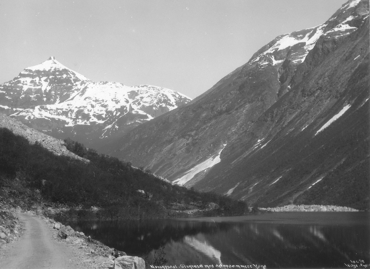 Anders Beer Wilse, Prot: Norangsdalen med opdæmmet Vann 1909