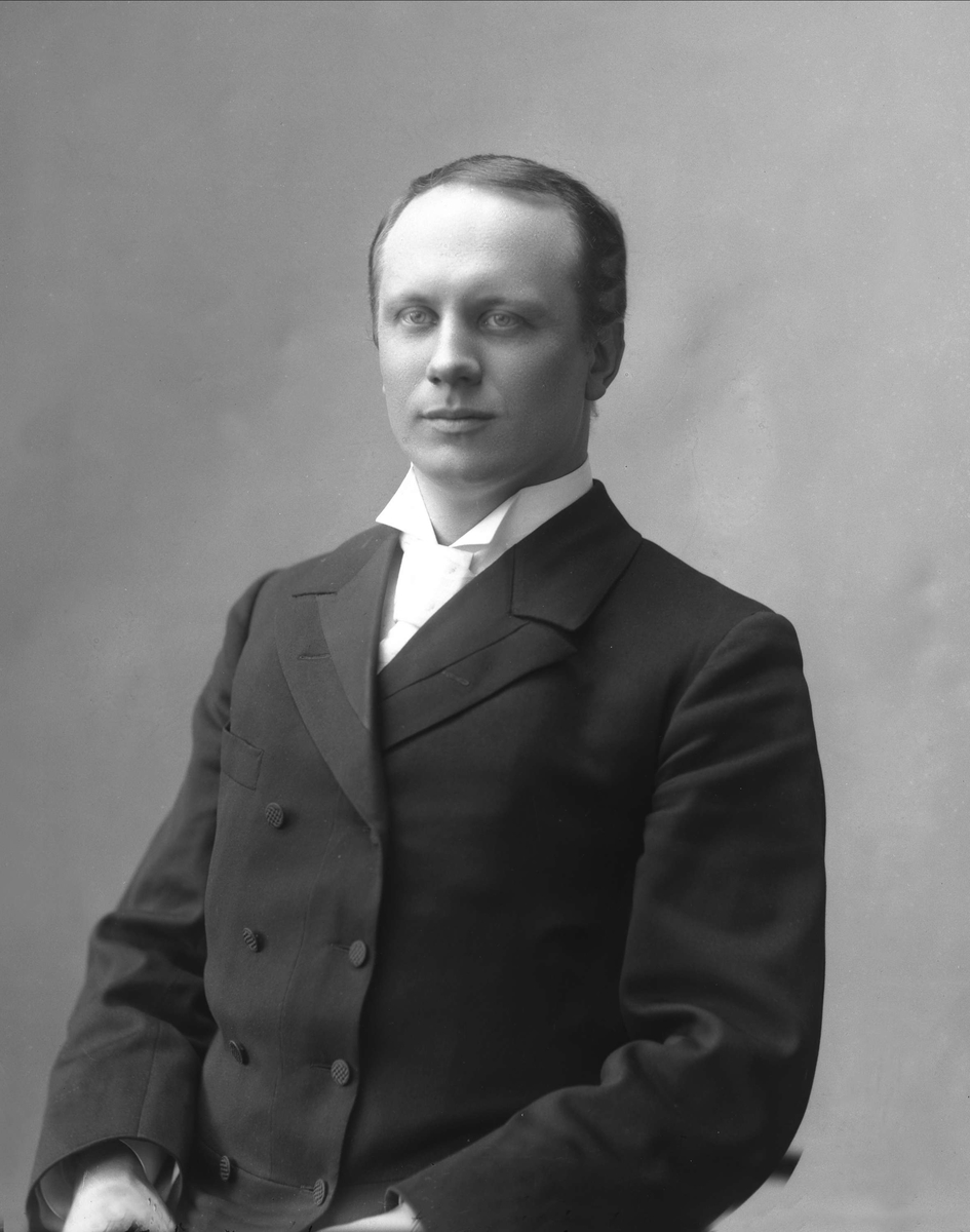 Gustav Borgen, NFB.43800