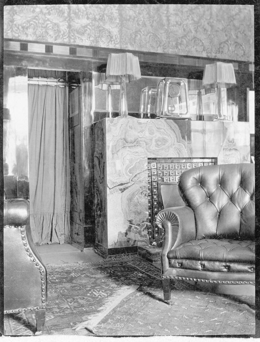 Anonym, Wohnung Arthur und Leonie Friedmann, Wien I., Bellariastraße 4/1. Stock, Kamin im Herrenzimmer