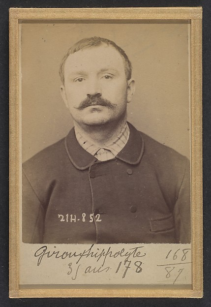 Alphonse Bertillon, Giroux. Hippolyte. 34 ans, né à Montreuil les Mines (Saone & Loire). Mécanicien. Anarchiste. 28/2/94.