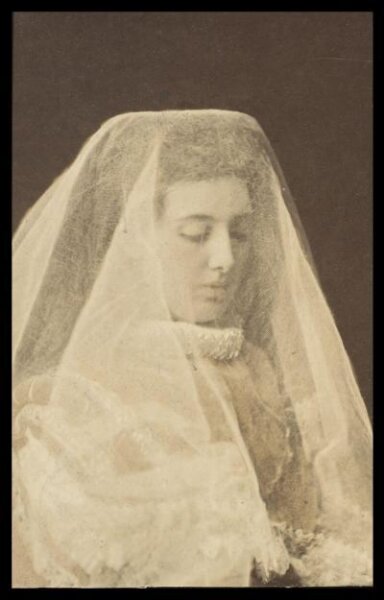 London Stereoscopic and Photographic Company, Guy Little Theatrical Photograph
