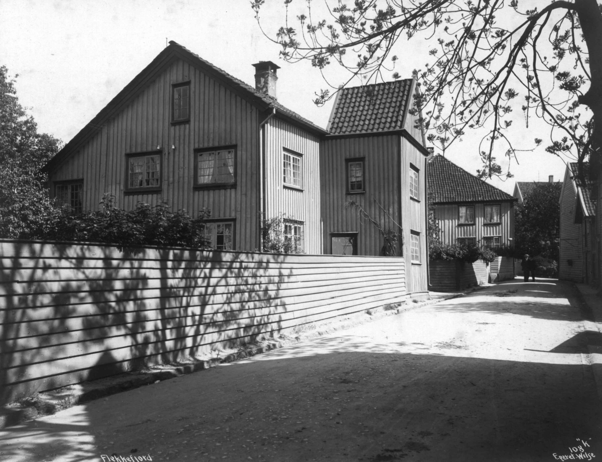Anders Beer Wilse, Flekkefjord 1