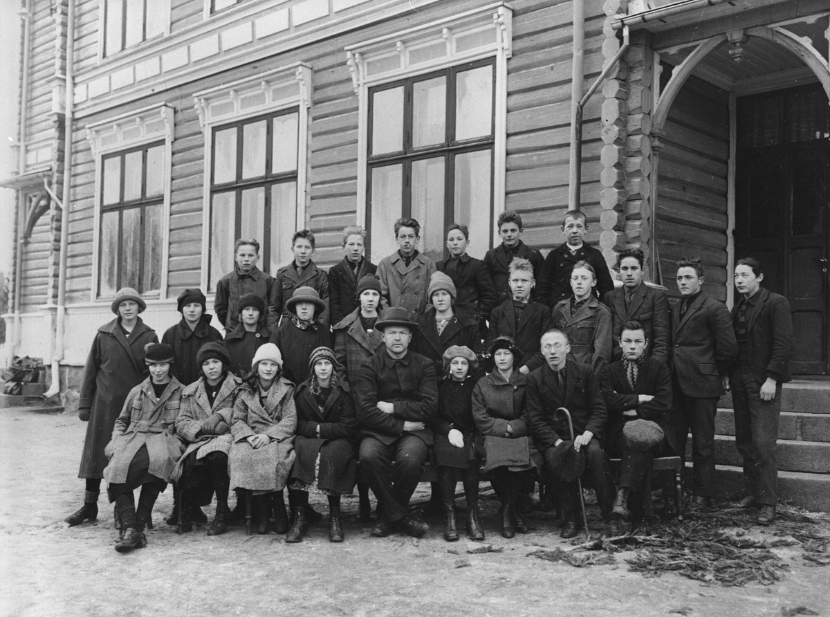 Anno Domkirkeodden, GR: 27, SKOLEKLASSE, FORTSETTELSESSKOLEN, TINBERG, LØTENSe reg. skjema for navn.