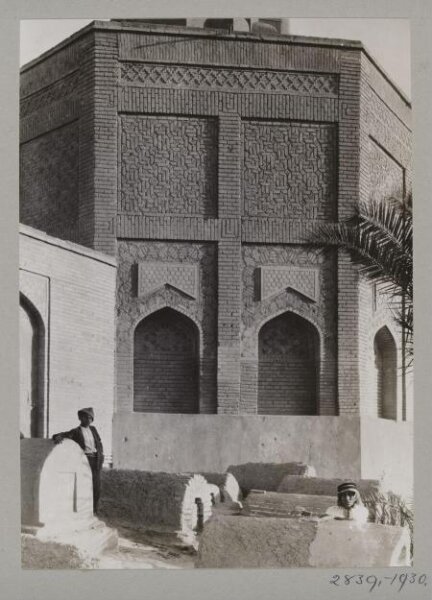 K.A.C. Creswell, Mausoleum of Sitt Zubayda, Baghdad
